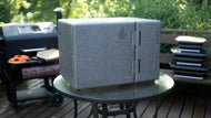 'Que Crib- Dedicated Meat Resting Station with latching door